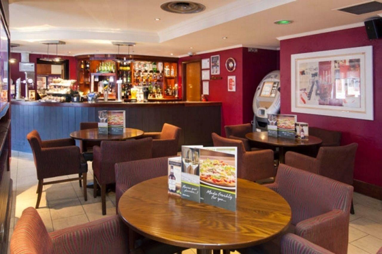 Premier Inn Gatwick Crawley Town West Εξωτερικό φωτογραφία